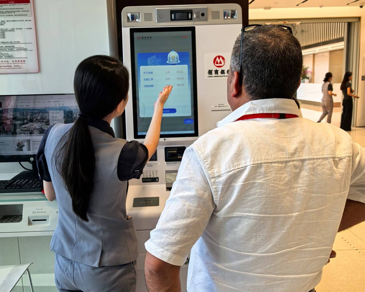 最新医保卡提取现金方法自助提款机方法分析(最方便真实的五家渠医疗保障卡怎么提取现金方法)